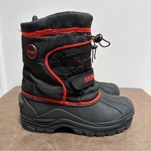 Khombu Big Boys Winter Snow Boots Waterproof Black Red sz 3